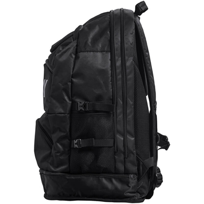 FUNKY Back To Black Expandable Elite Squad mugursoma